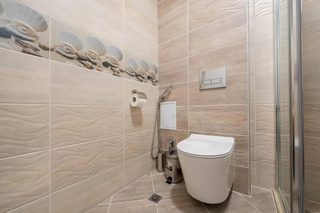 Labyrinth Apartment - Free Parking Space Included Warna Exterior foto