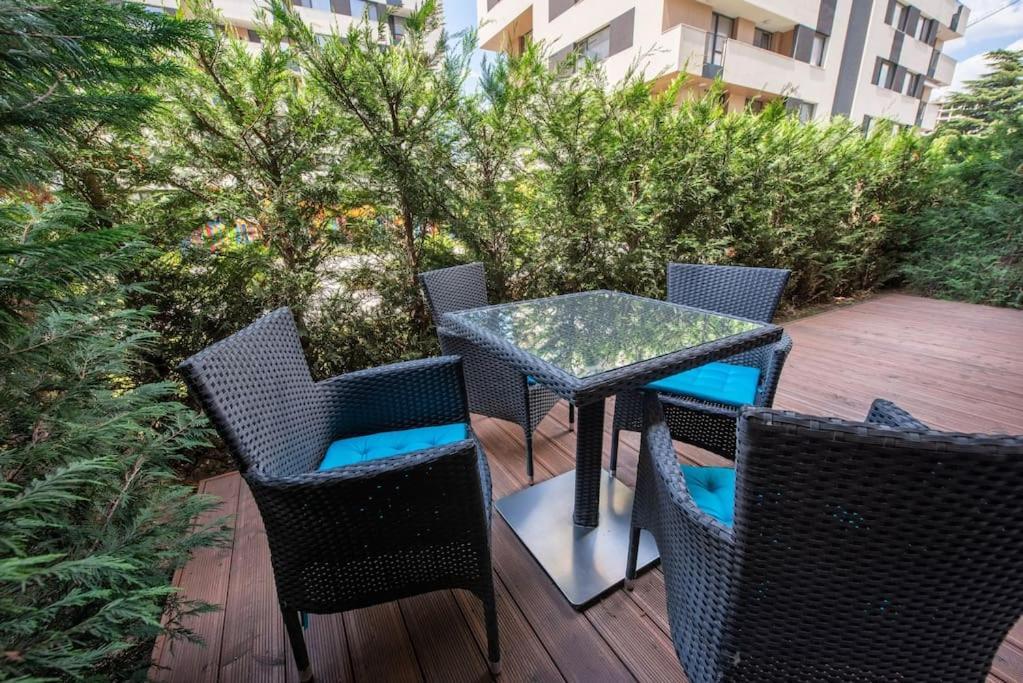 Labyrinth Apartment - Free Parking Space Included Warna Exterior foto