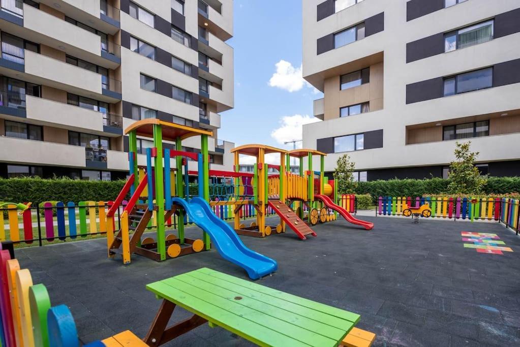Labyrinth Apartment - Free Parking Space Included Warna Exterior foto