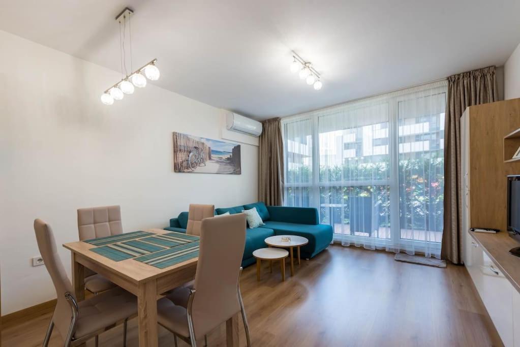 Labyrinth Apartment - Free Parking Space Included Warna Exterior foto